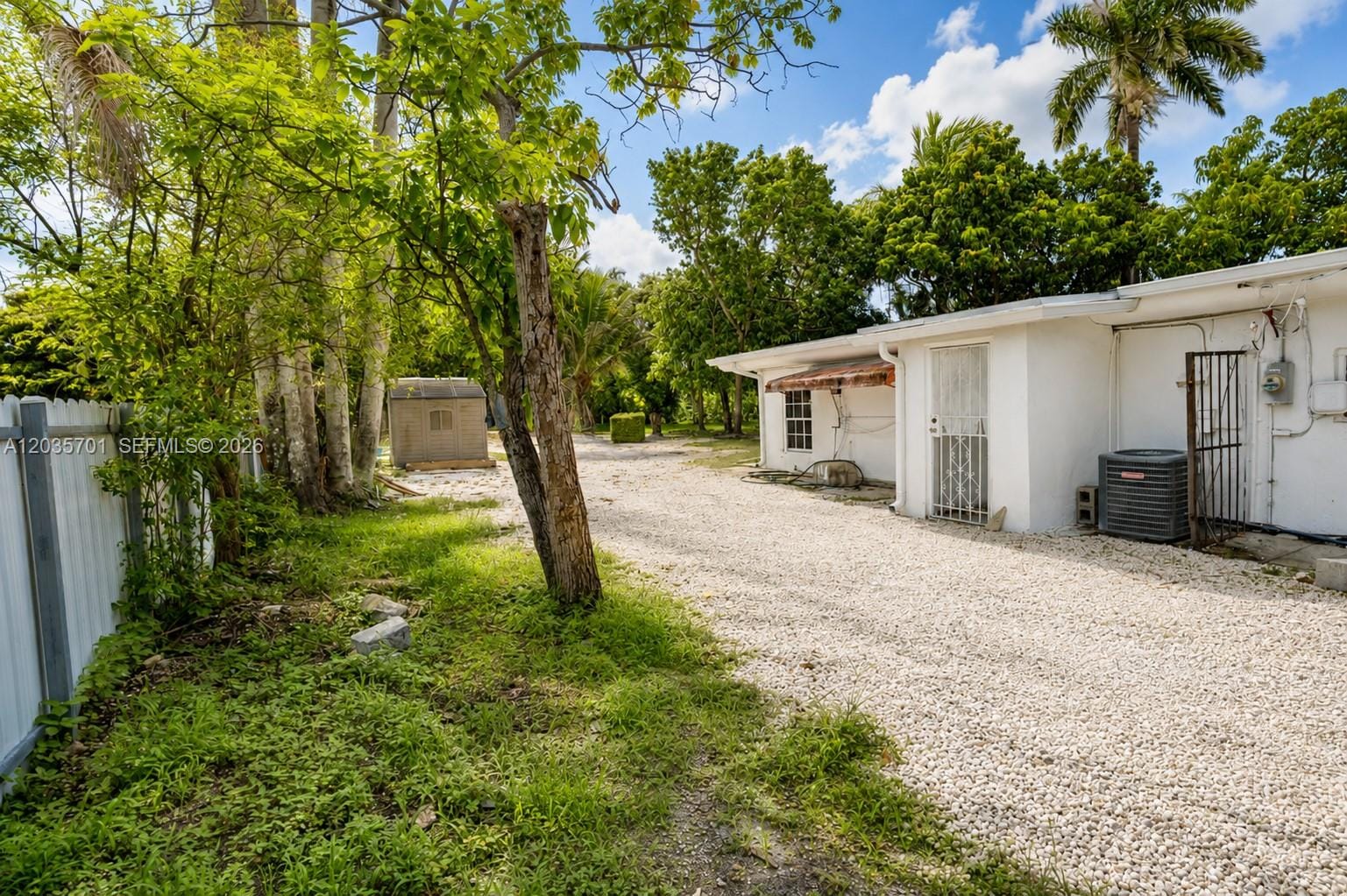 10945 NW 19th Avenue, Miami, FL 33167 photo 16
