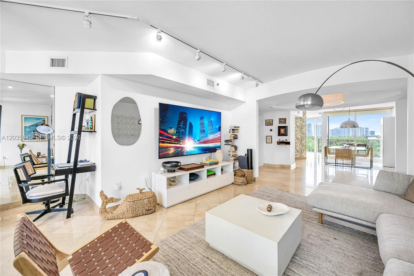 19333 Collins Avenue 709 — photo 11