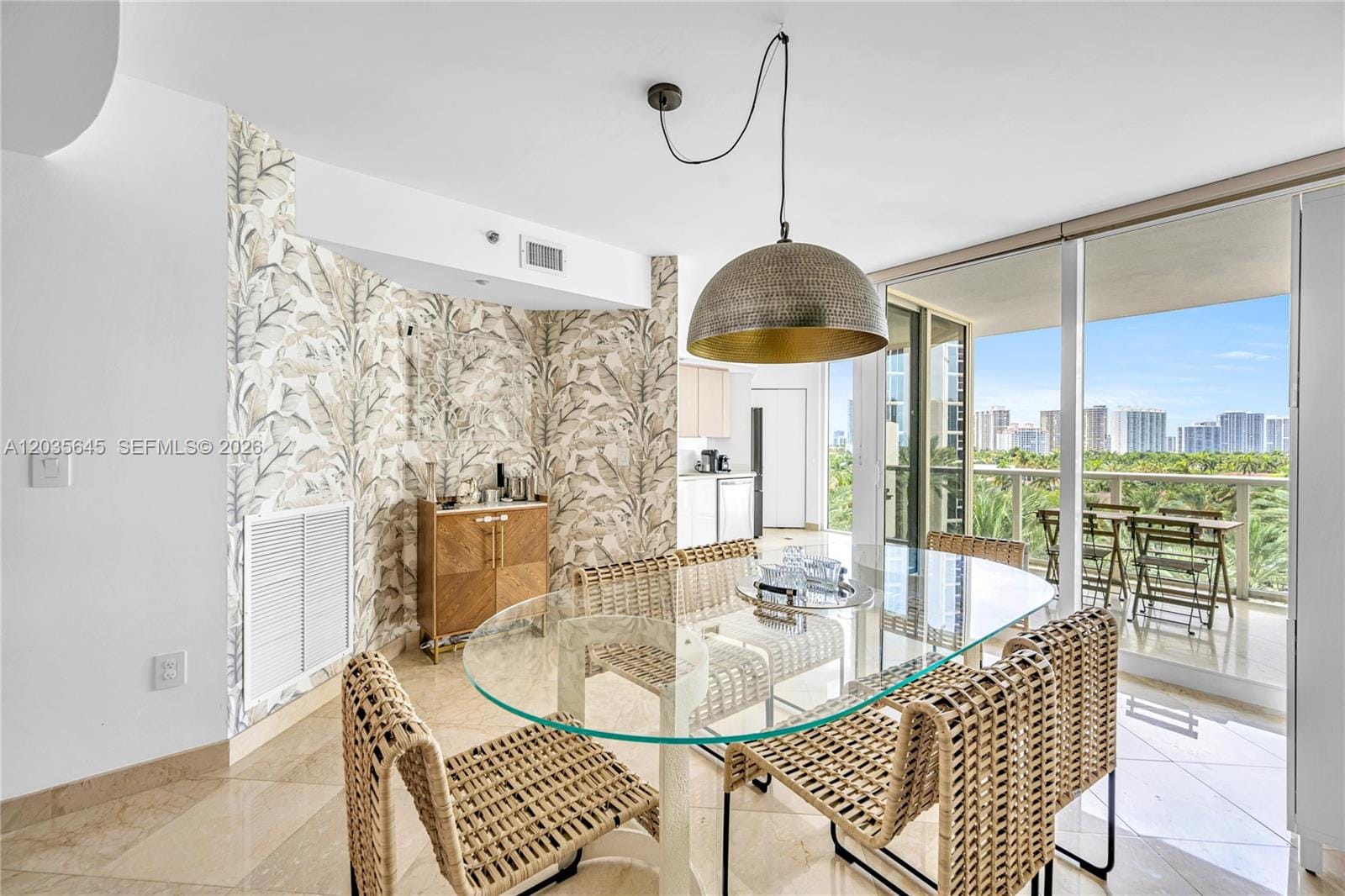 19333 Collins Avenue 709 — photo 6