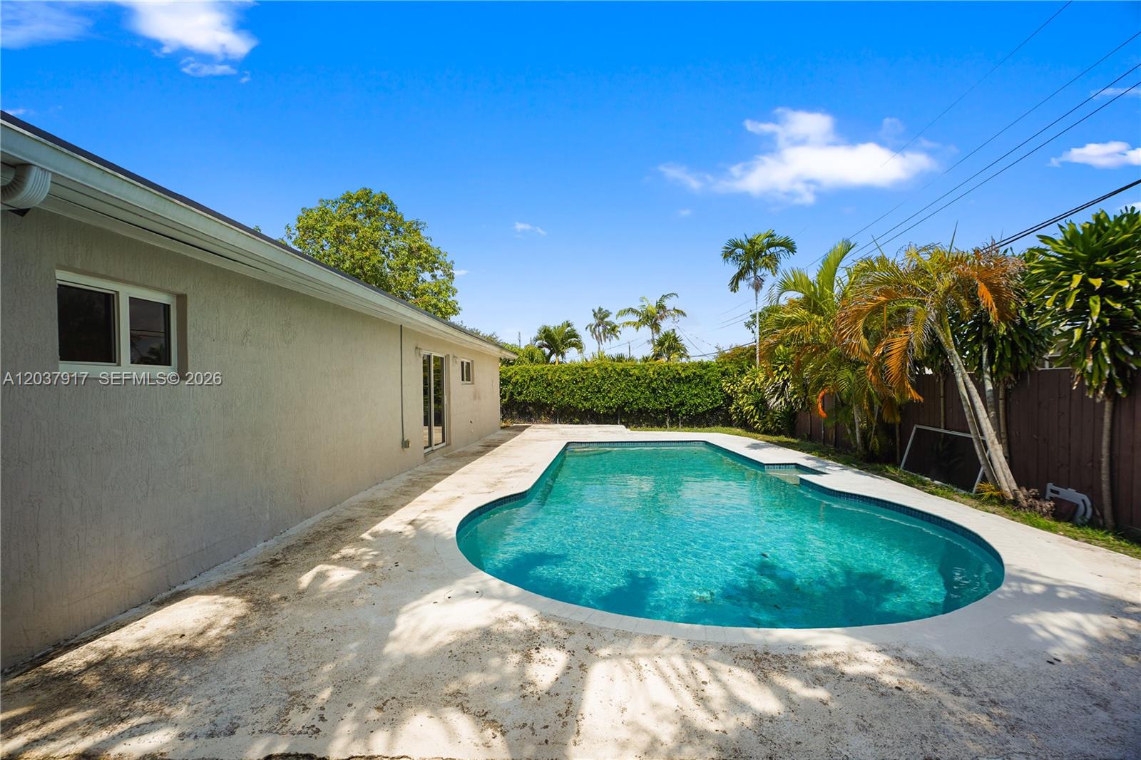10501 SW 53rd Street, Miami, FL 33165, Miami