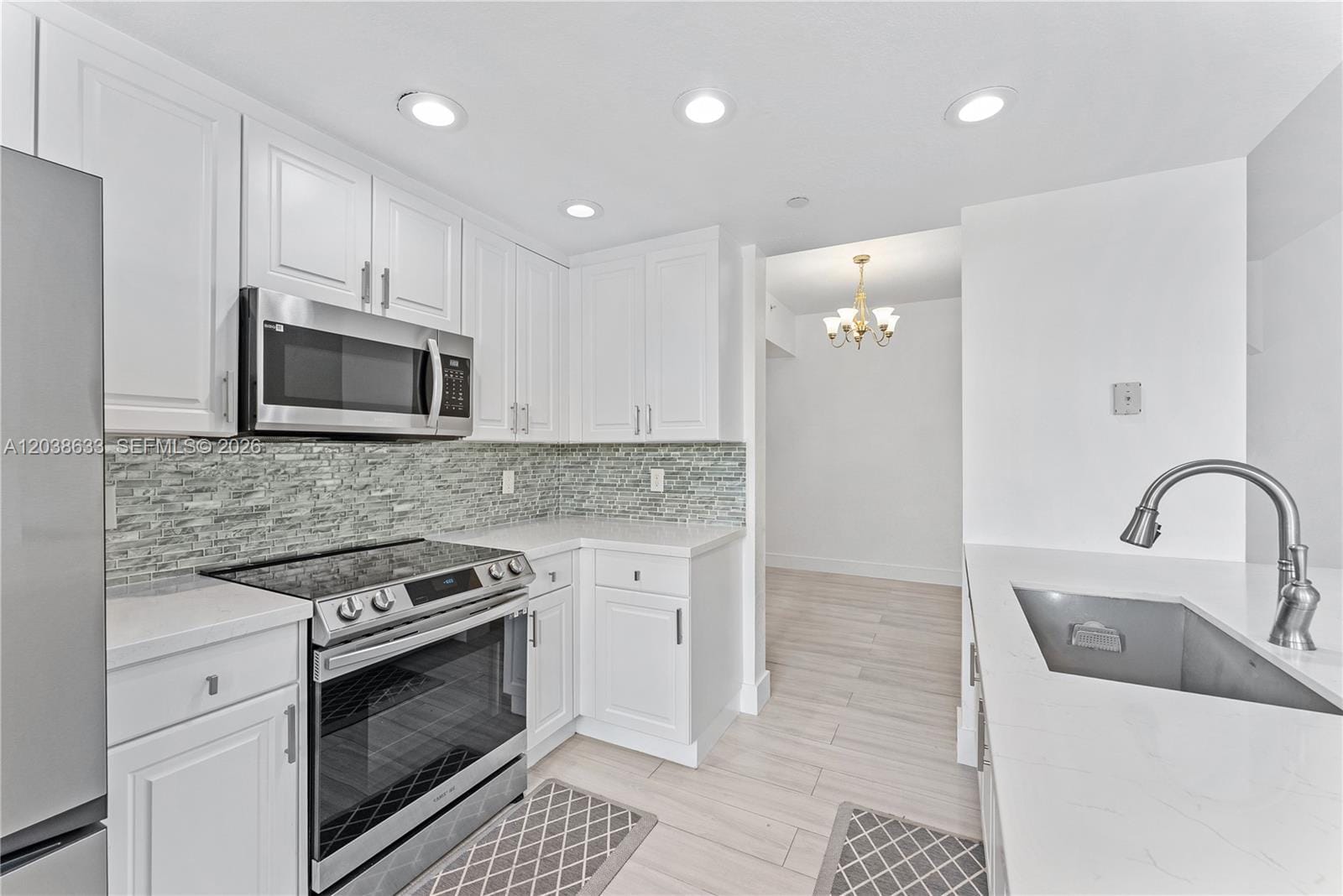 7715 Yardley Drive 303 — photo 3