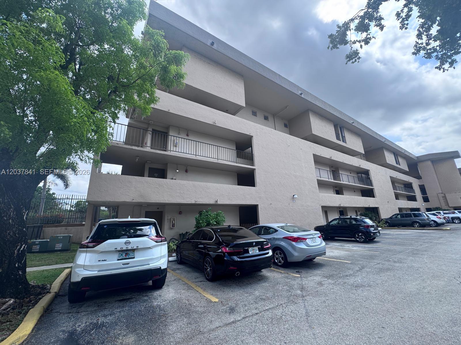 820 NW 87th Avenue 201, Miami, FL 33172, Miami