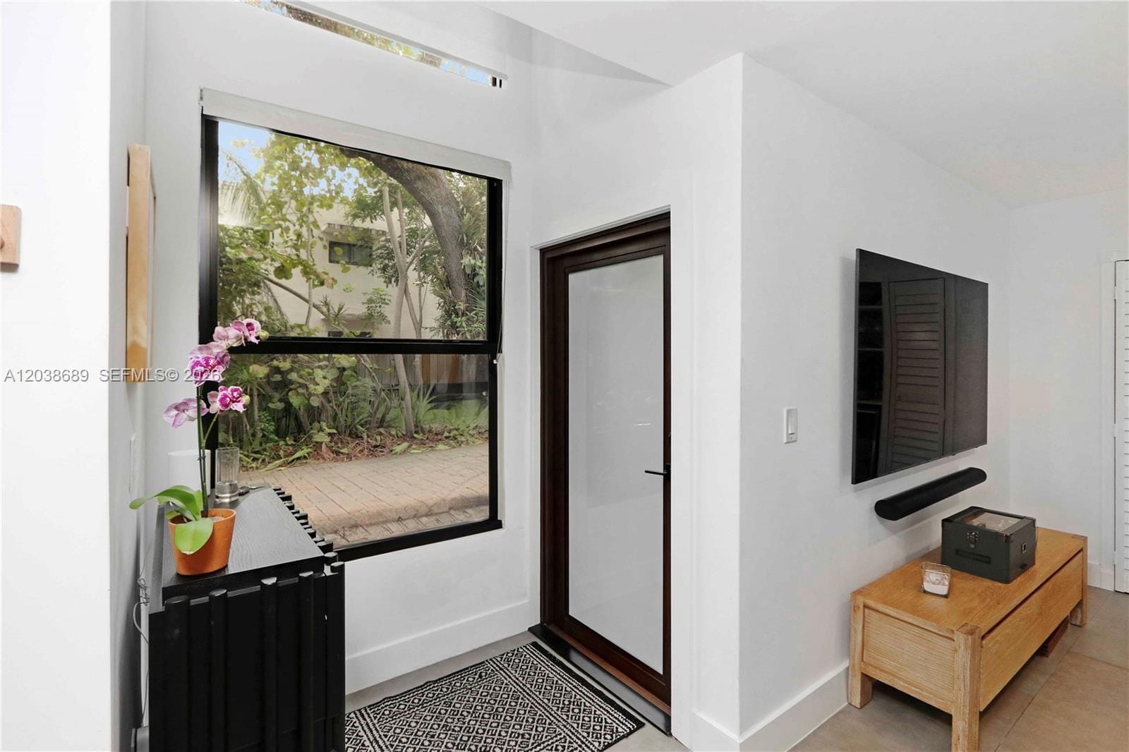3138 Mary Street 3138 — photo 12
