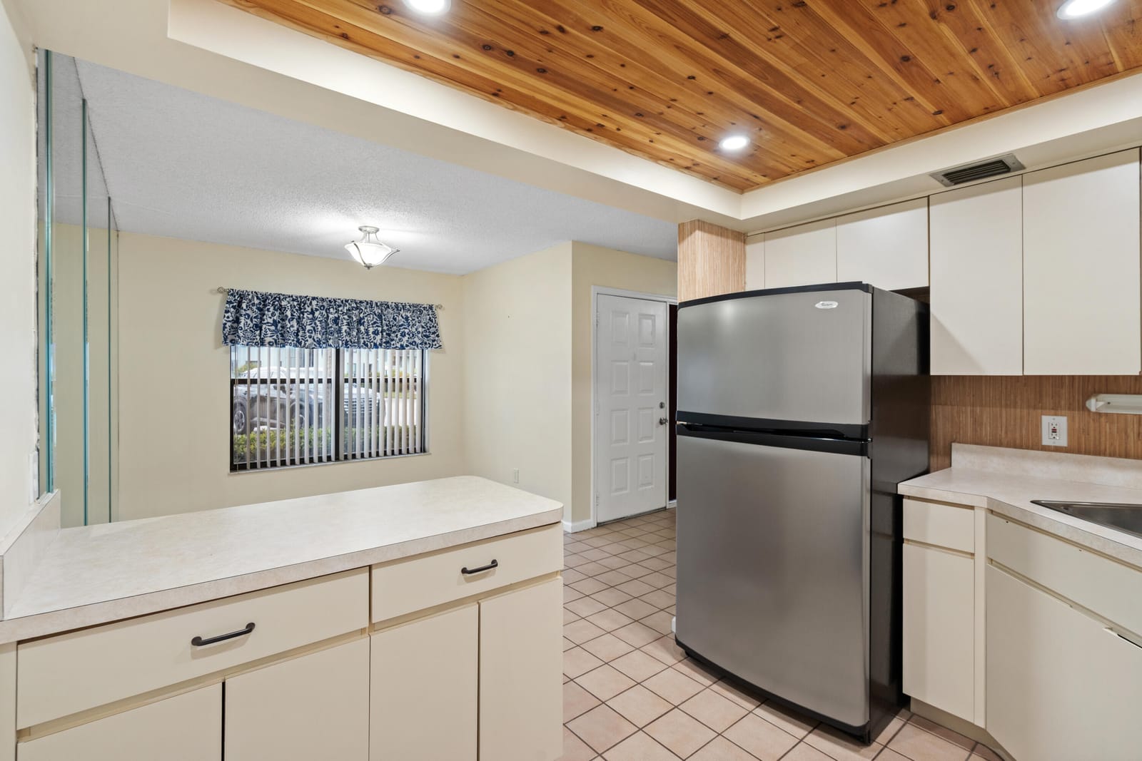 950 S Kanner Highway 402, Stuart, FL 34994 photo 11