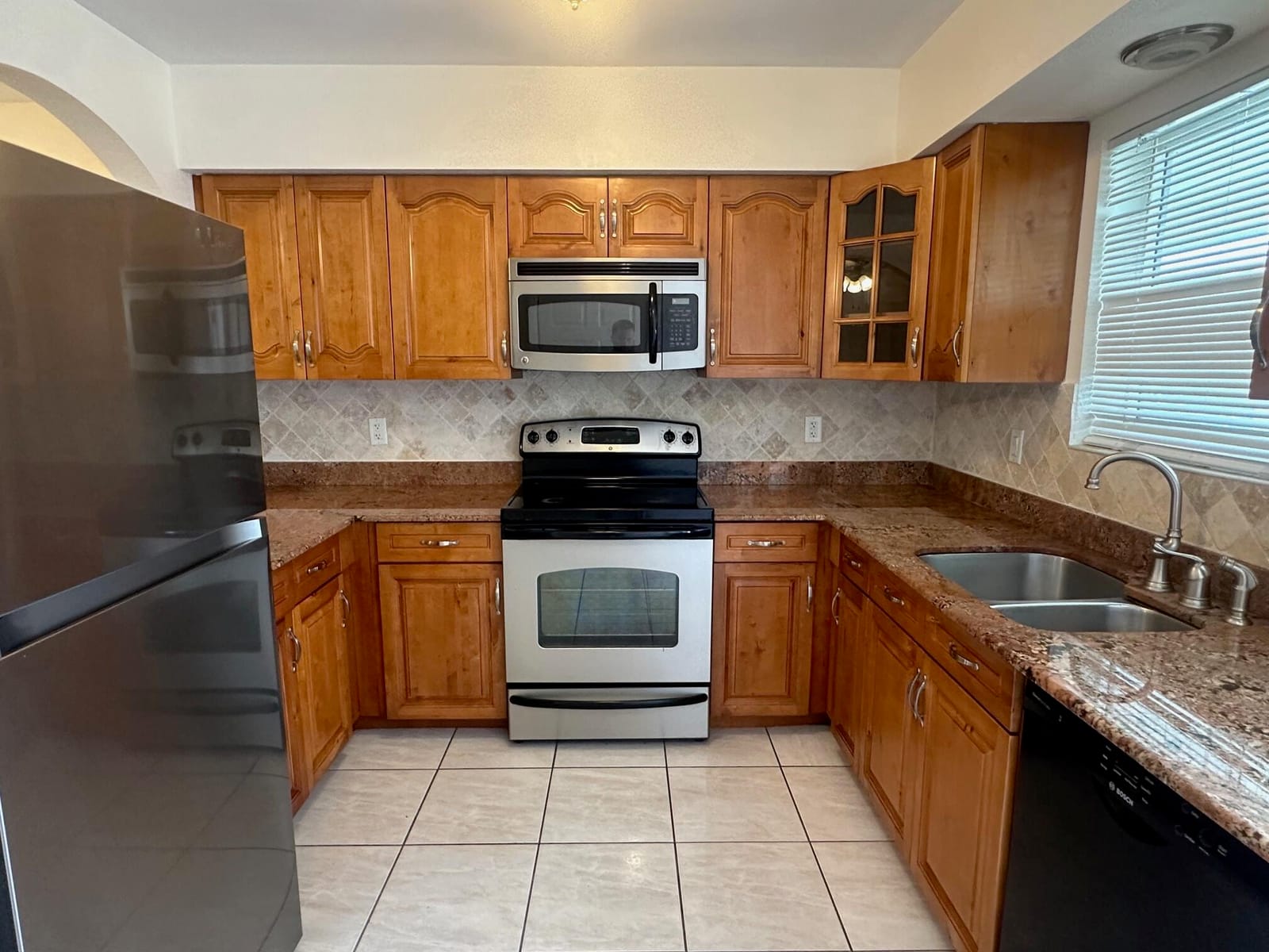 3850 NE 21st Way 41 — photo 11