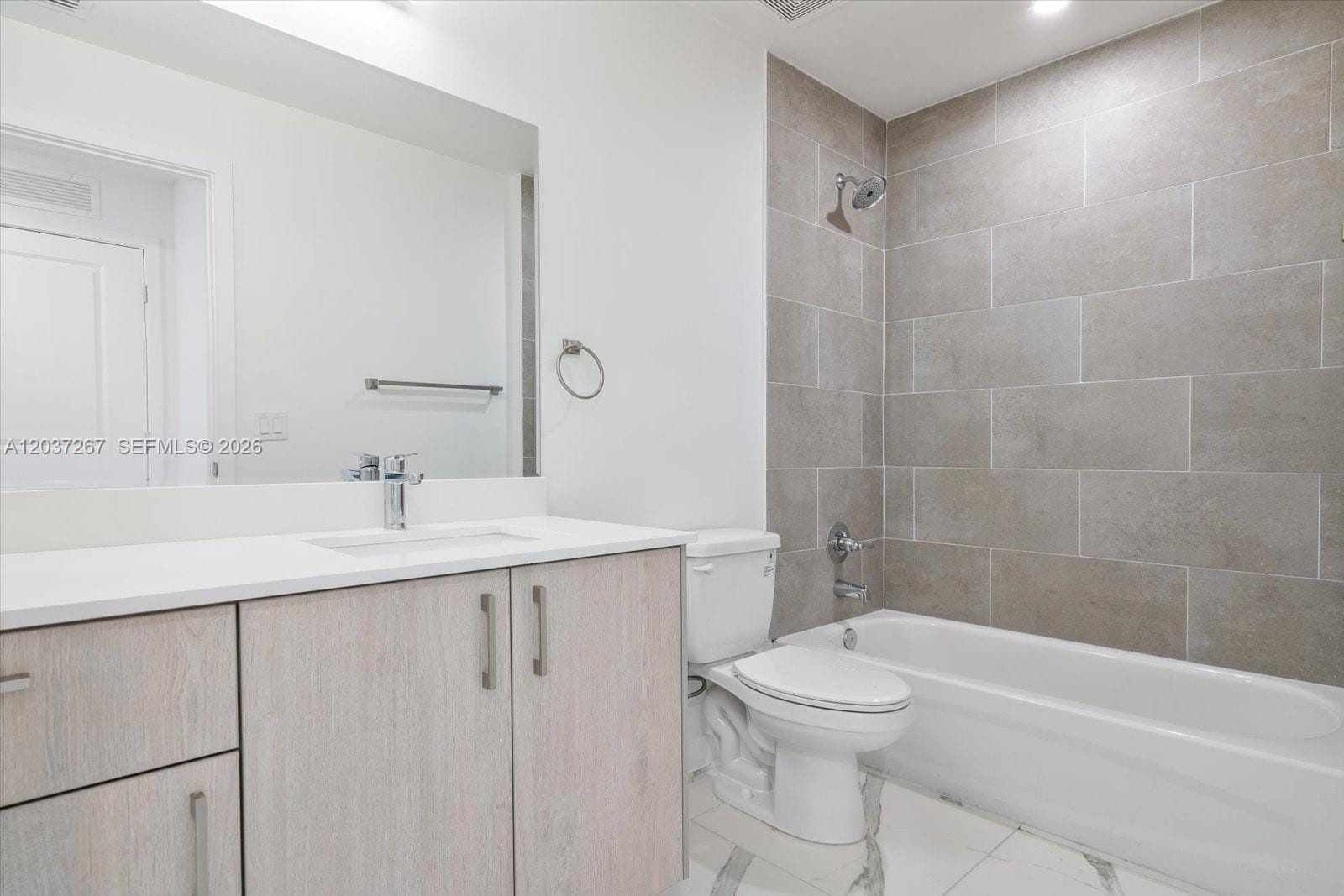 420 SW 7th Avenue 204 — photo 10