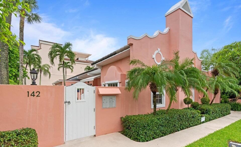 142 Peruvian Avenue 1020, Palm Beach, FL 33480, Palm Beach