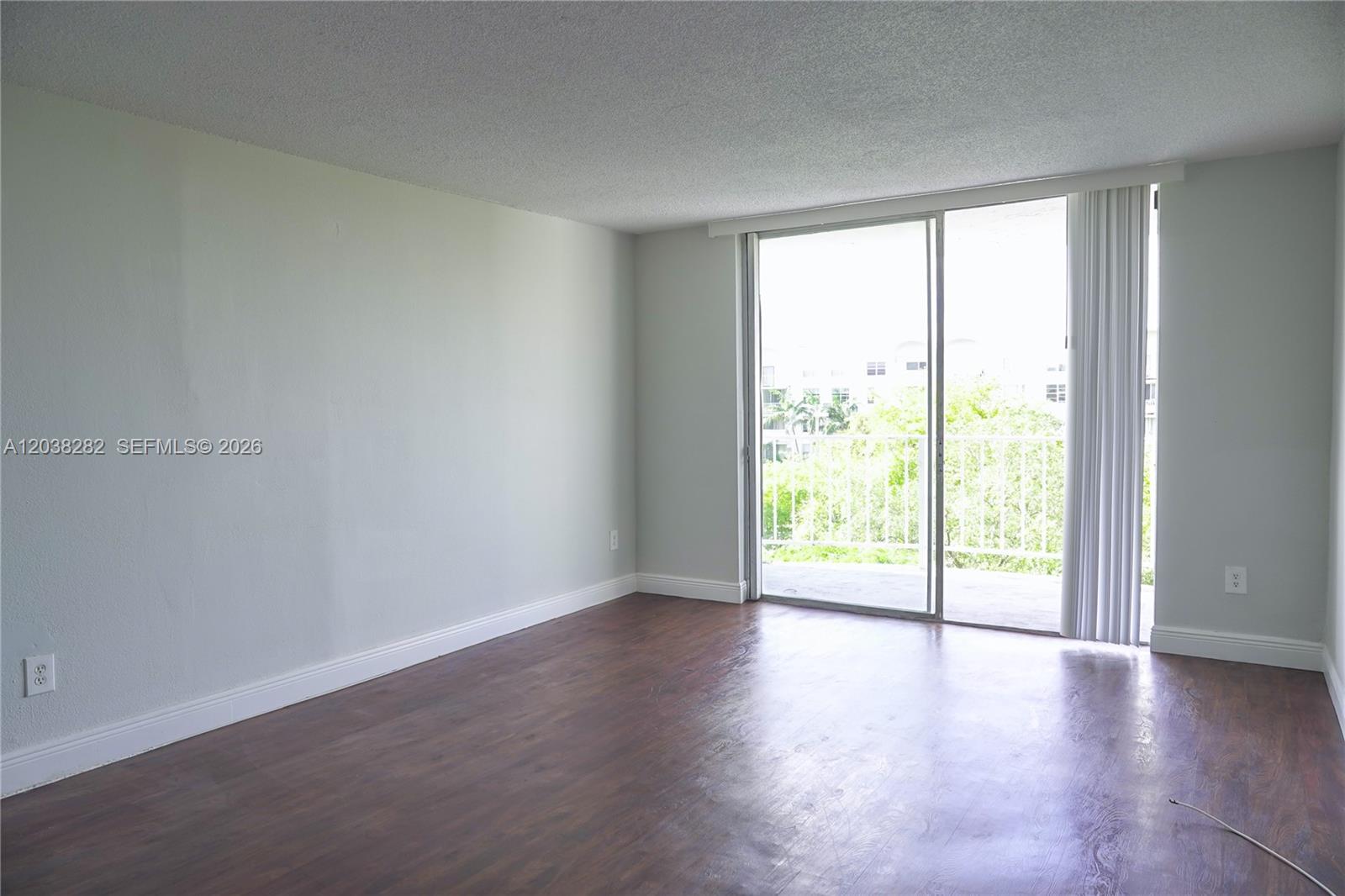 482 NW 165th St Road A504, Miami, FL 33169, Miami