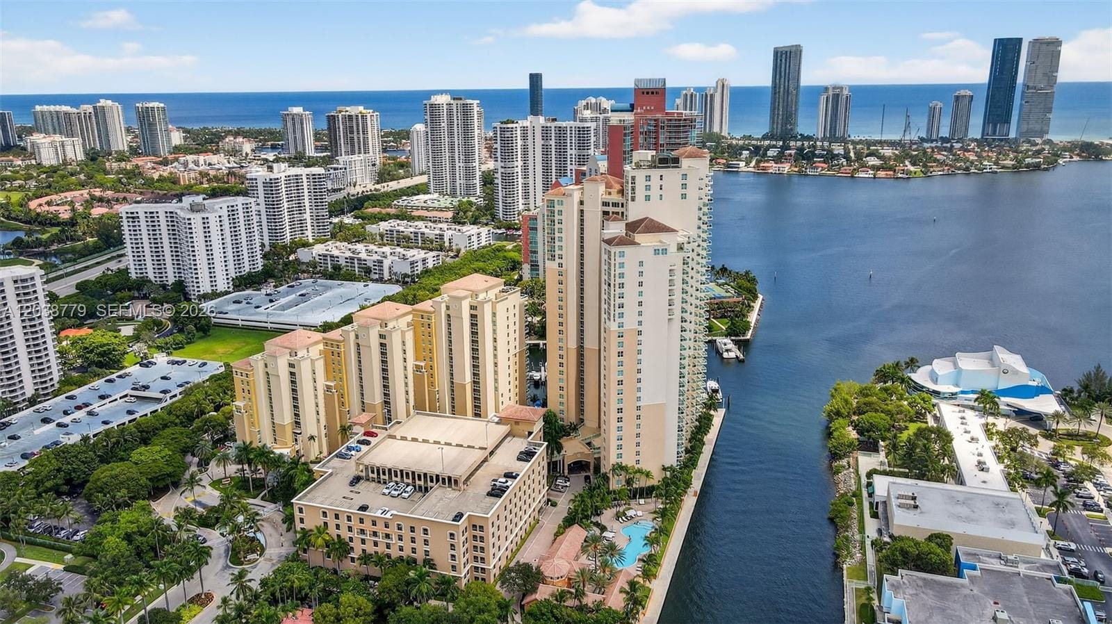 3330 NE 190th Street 1611, Aventura, FL 33180 photo 18