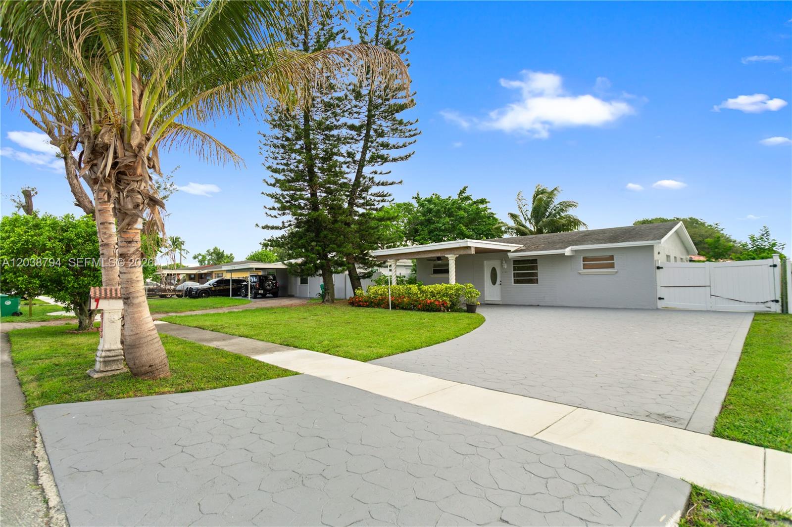4151 SW 56th Avenue, Davie, FL 33314, Davie