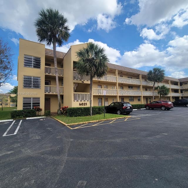 6021 NW 61st Avenue 207, Tamarac, FL 33319