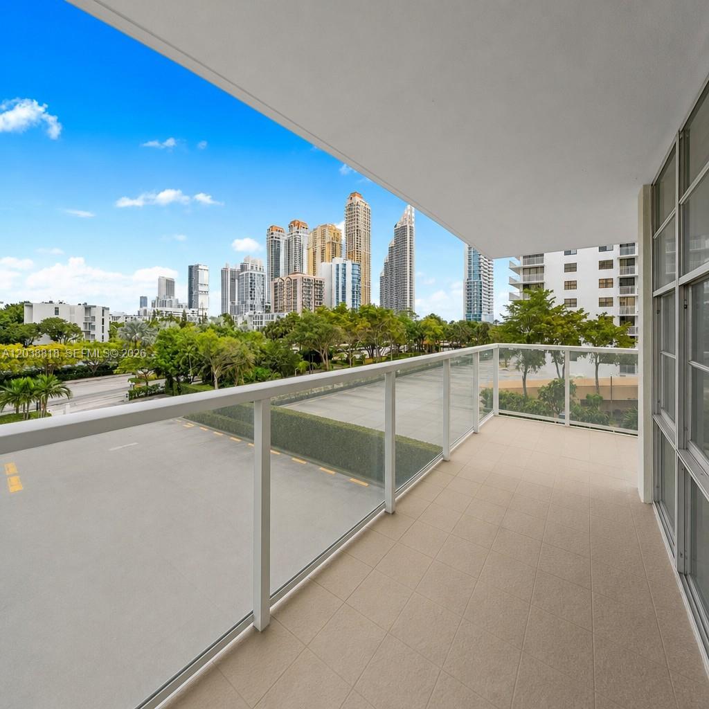 230 174th Street 404, Sunny Isles Beach, FL 33160, Sunny Isles Beach