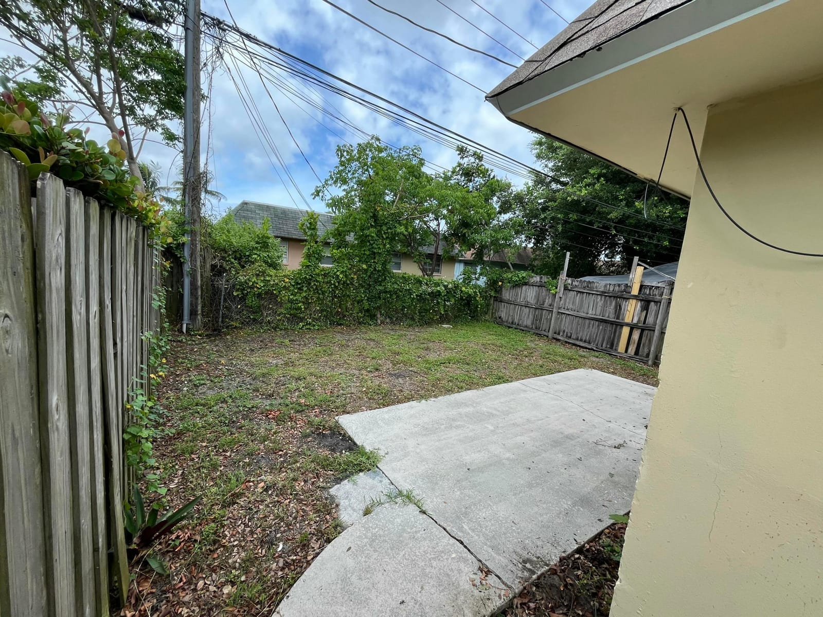 1335 NW 7th Terrace — photo 4