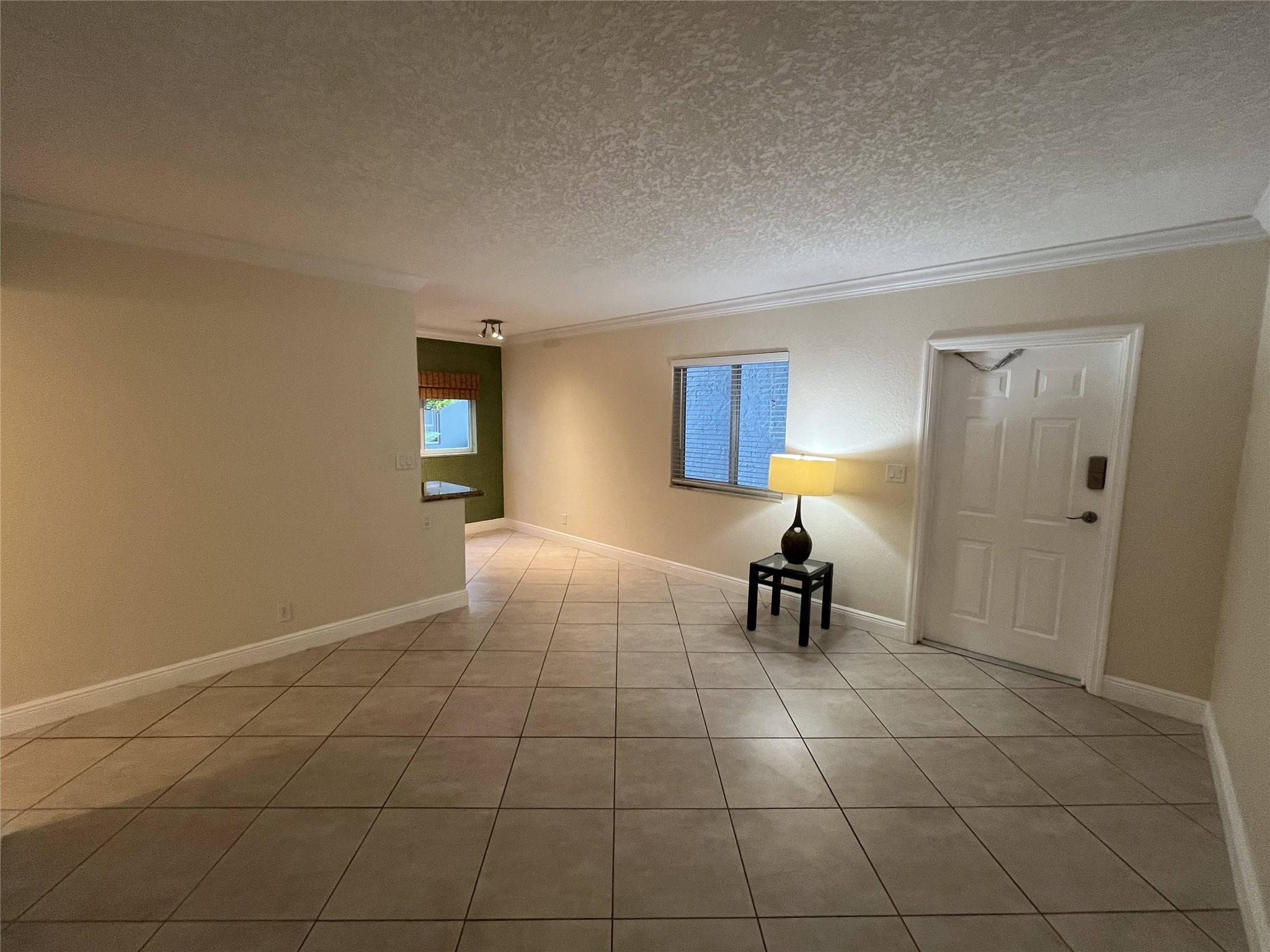 1460 NE 18th Street 104 — photo 12