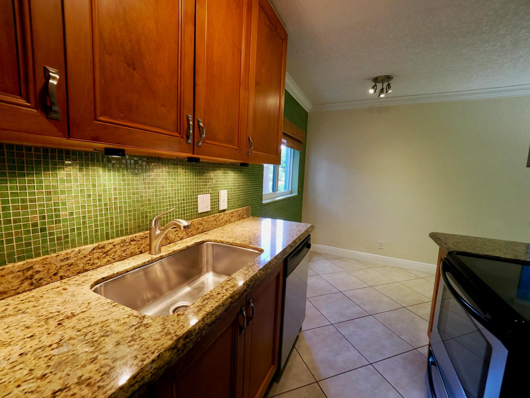 1460 NE 18th Street 104, Fort Lauderdale, FL 33305, Fort Lauderdale