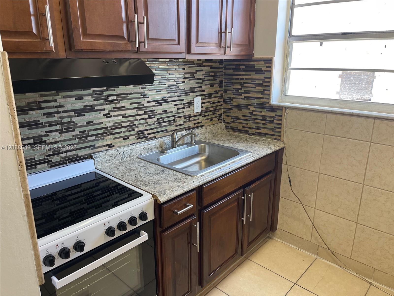 1043 NW 2nd Street 14, Miami, FL 33128, Miami