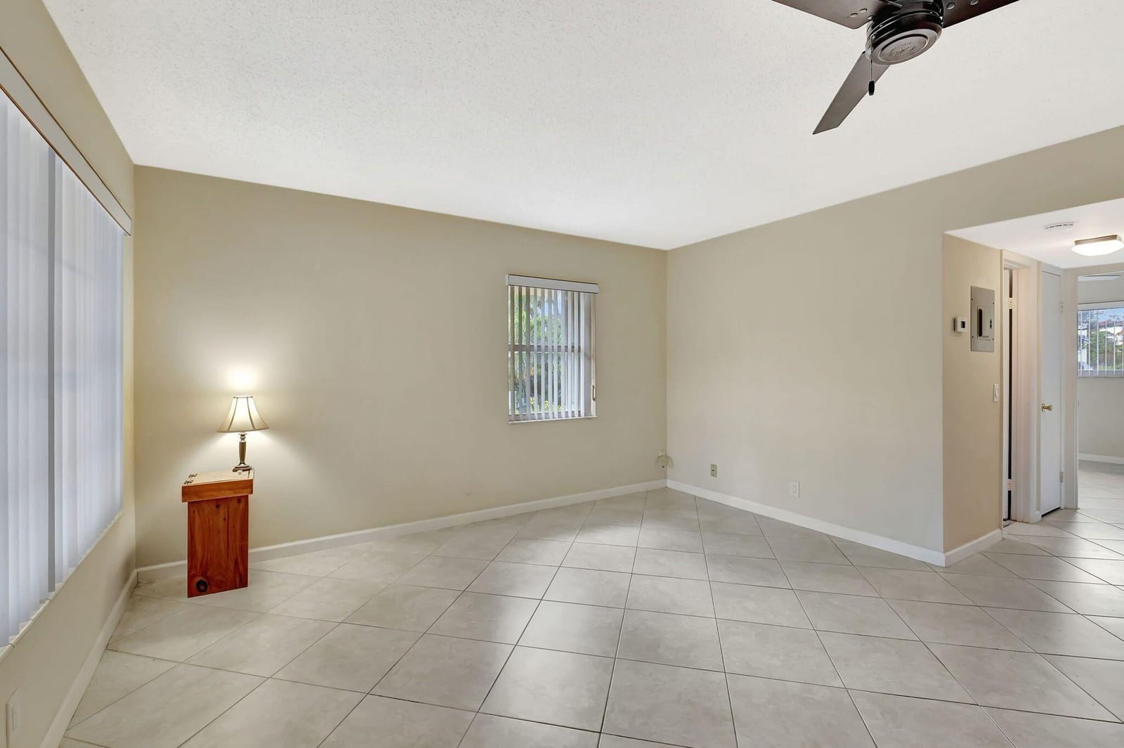 638 Snug Harbor Drive E11 — photo 5