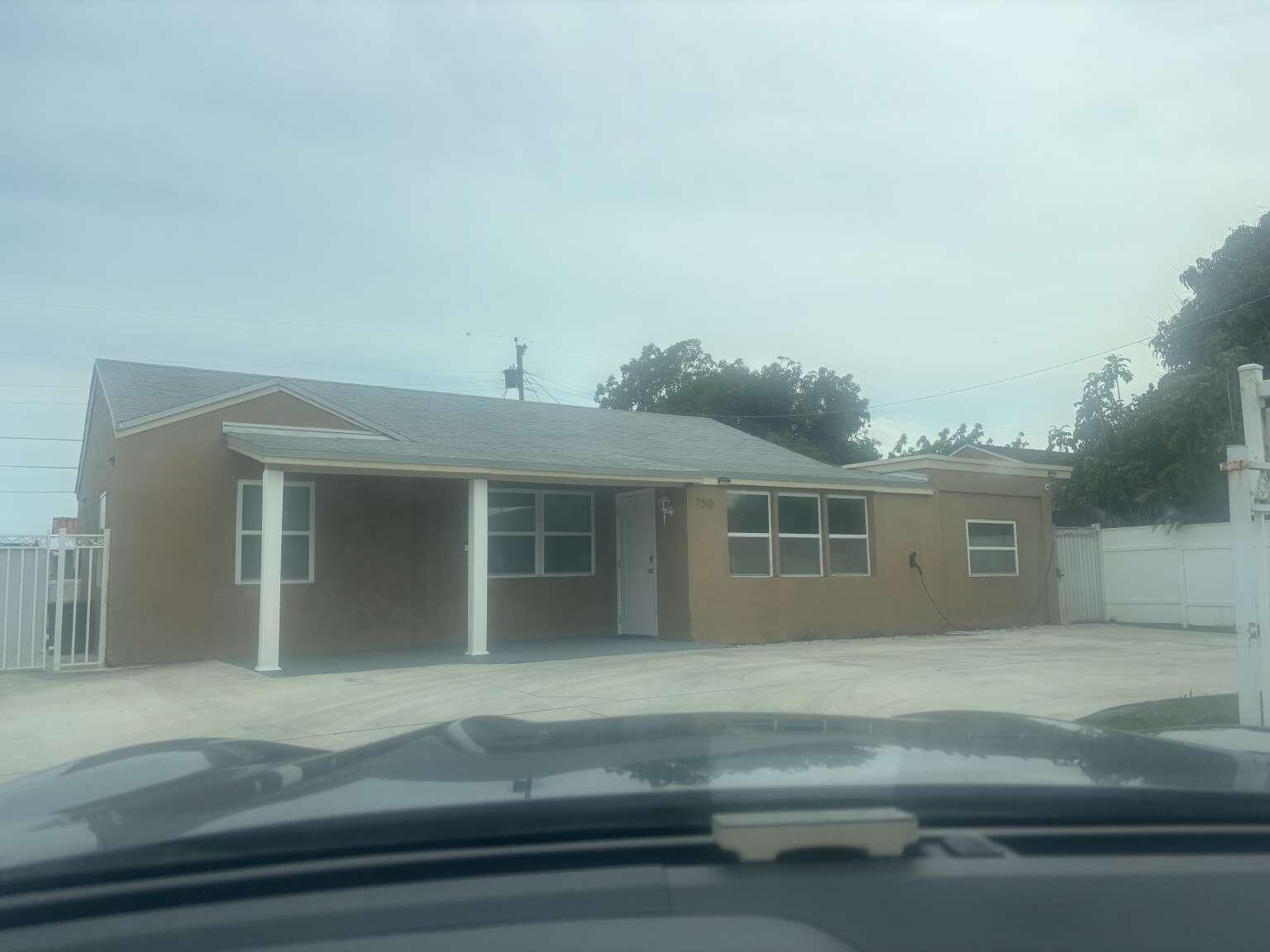 750 NE 4th Place, Hialeah, FL 33010, Hialeah