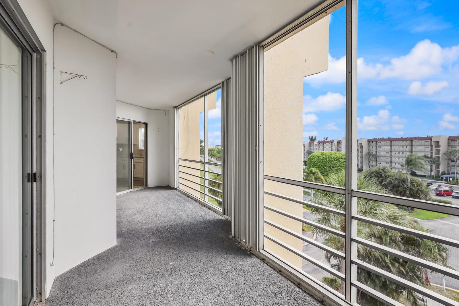 3590 Via Poinciana 501, Lake Worth, FL 33467 photo 12