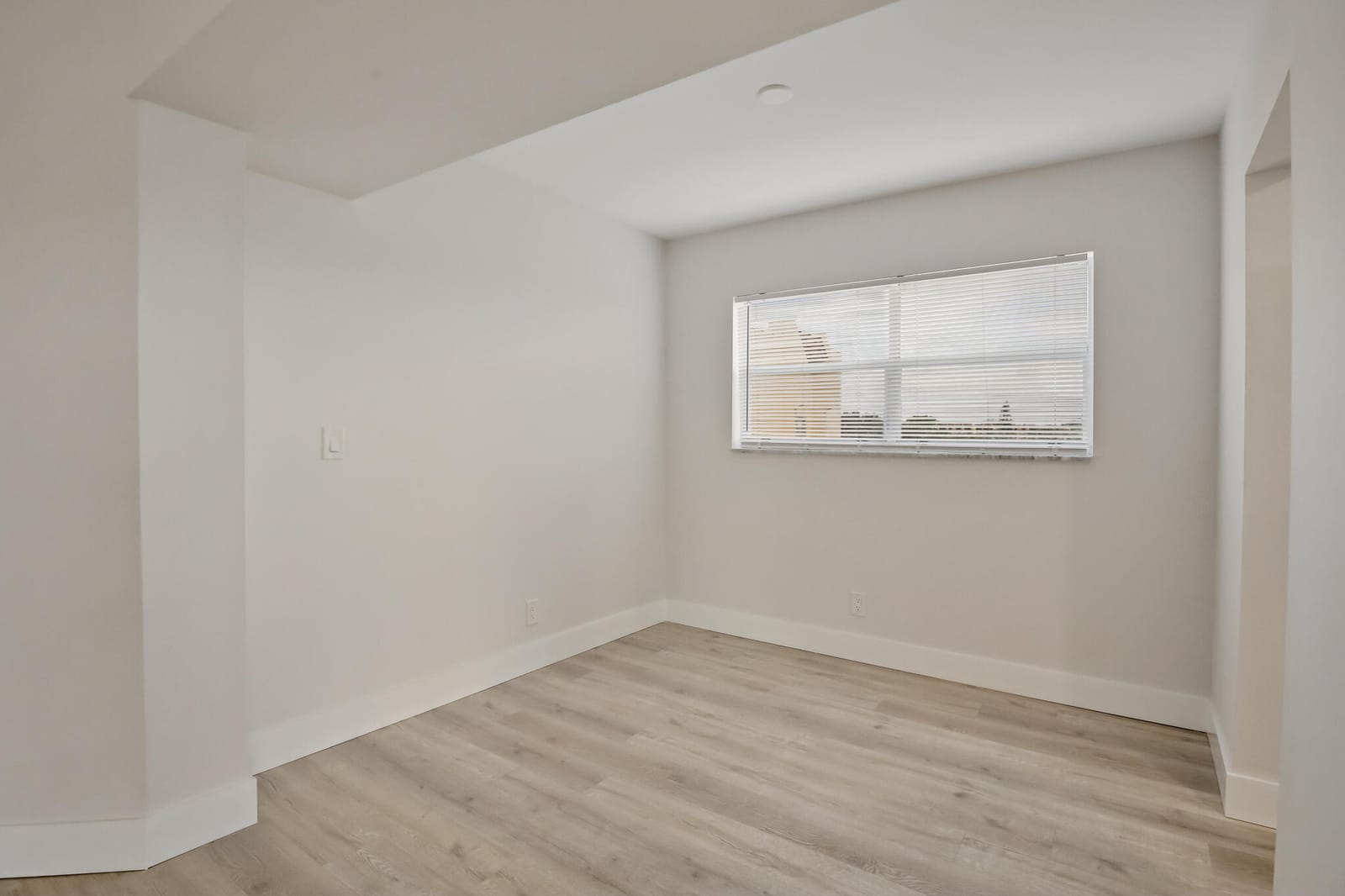 3590 Via Poinciana 501, Lake Worth, FL 33467 photo 5
