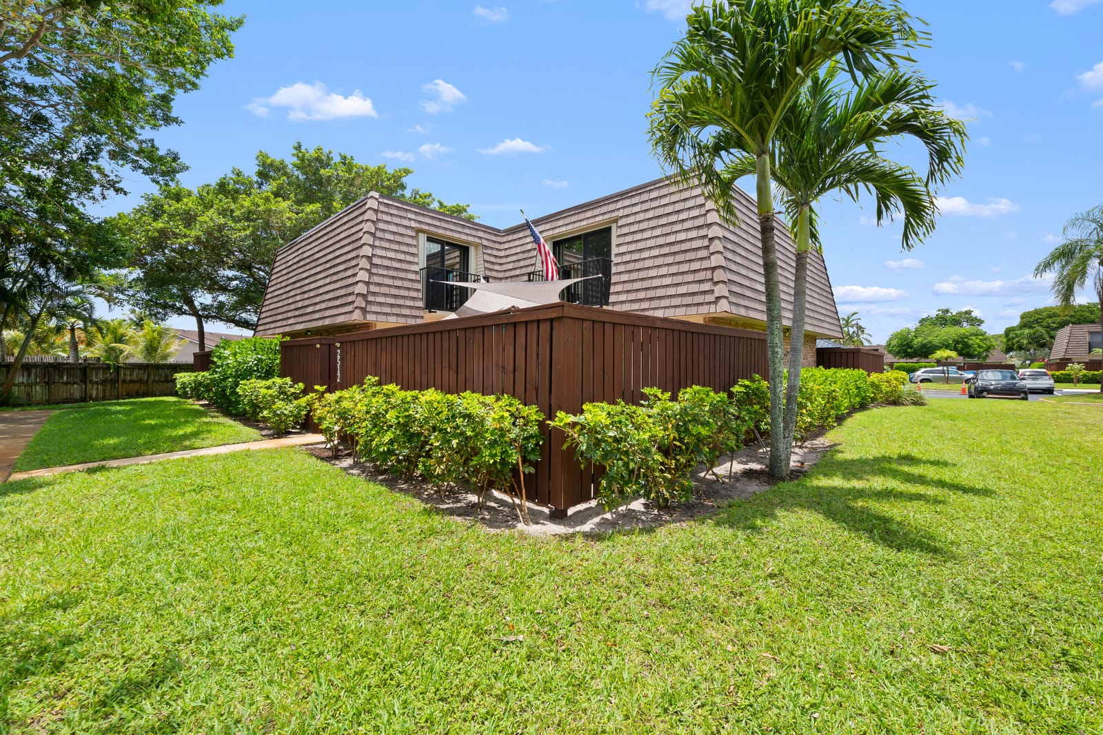 2512 SW 15th Street — photo 2