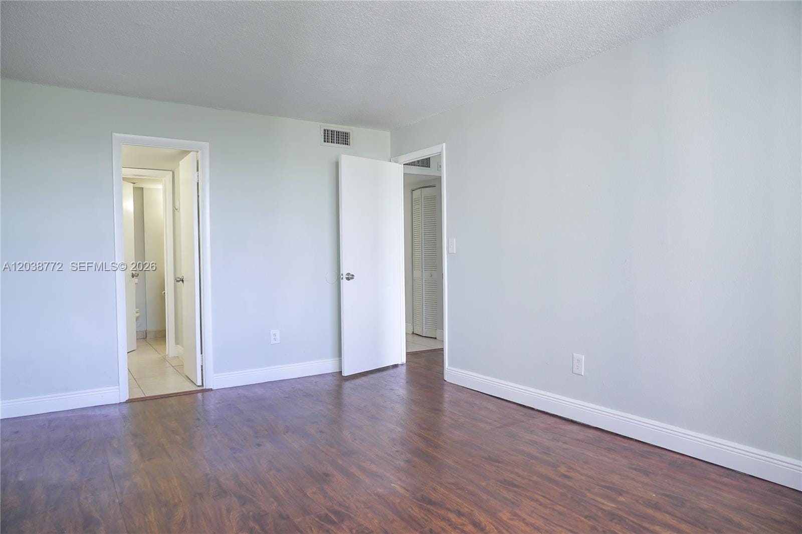 482 NW 165th St Road A504, Miami, FL 33169 photo 17