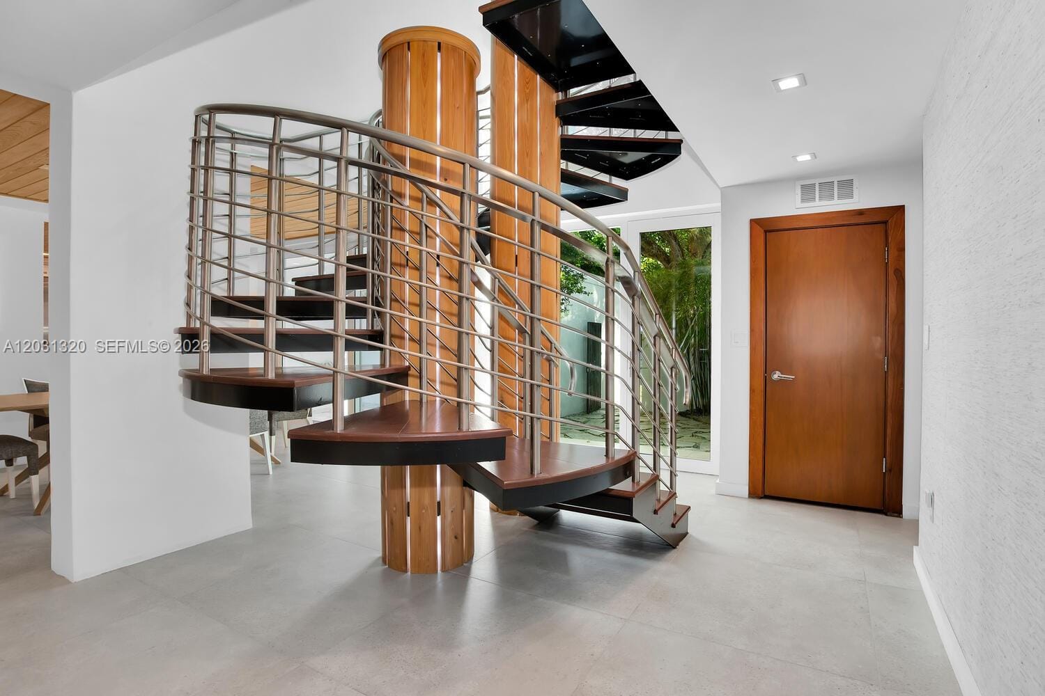 2475 S Bayshore Drive 3 — photo 11