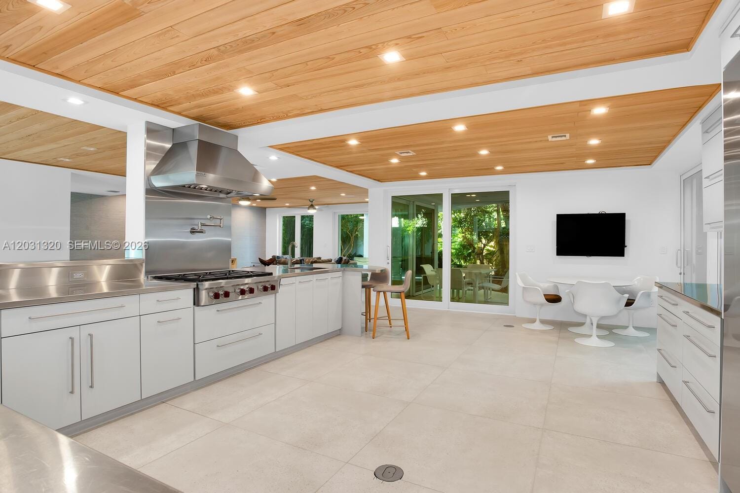 2475 S Bayshore Drive 3 — photo 10