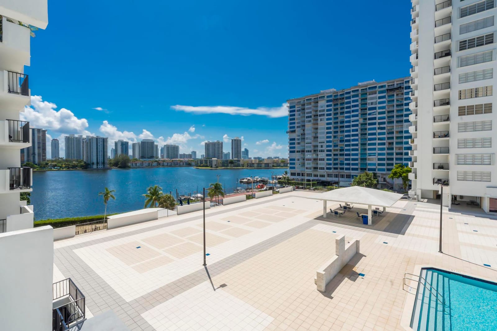 2780 NE 183rd Street 504, Aventura, FL 33160 photo 1
