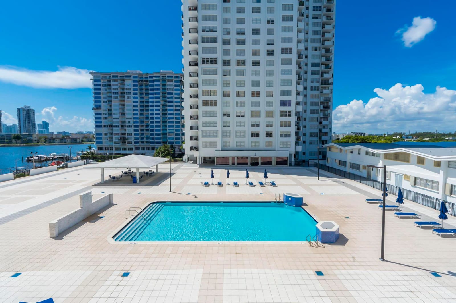2780 NE 183rd Street 504, Aventura, FL 33160 photo 3