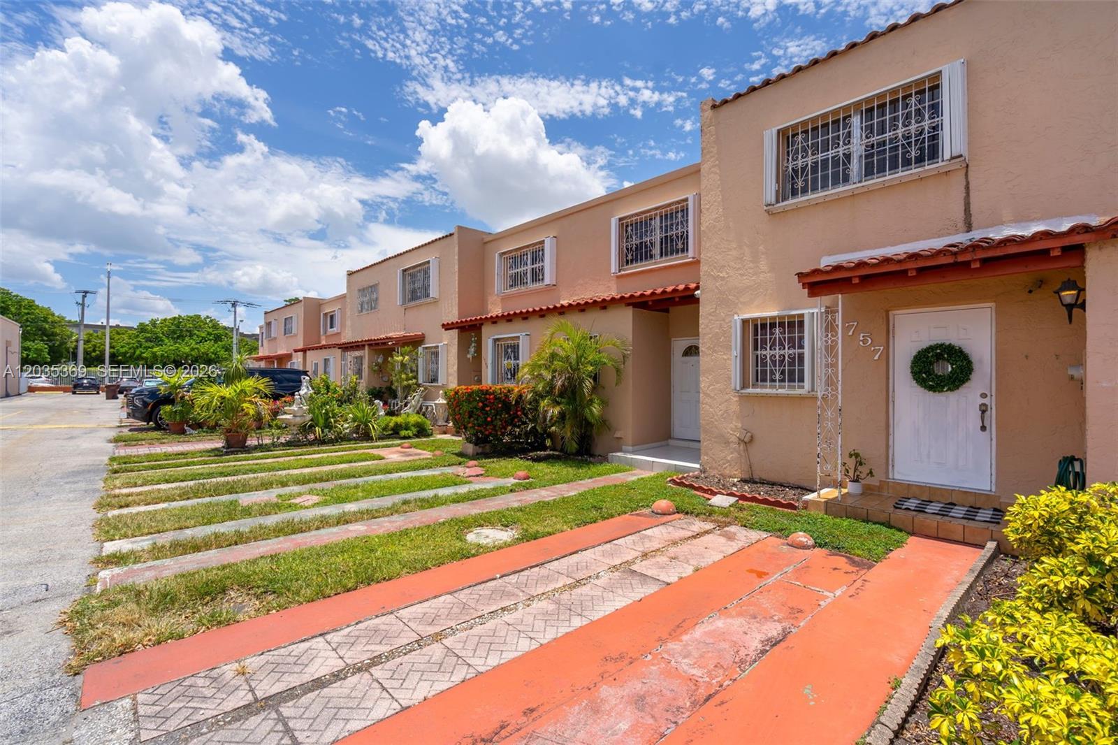 1757 W 57th Street 211, Hialeah, FL 33012, Hialeah
