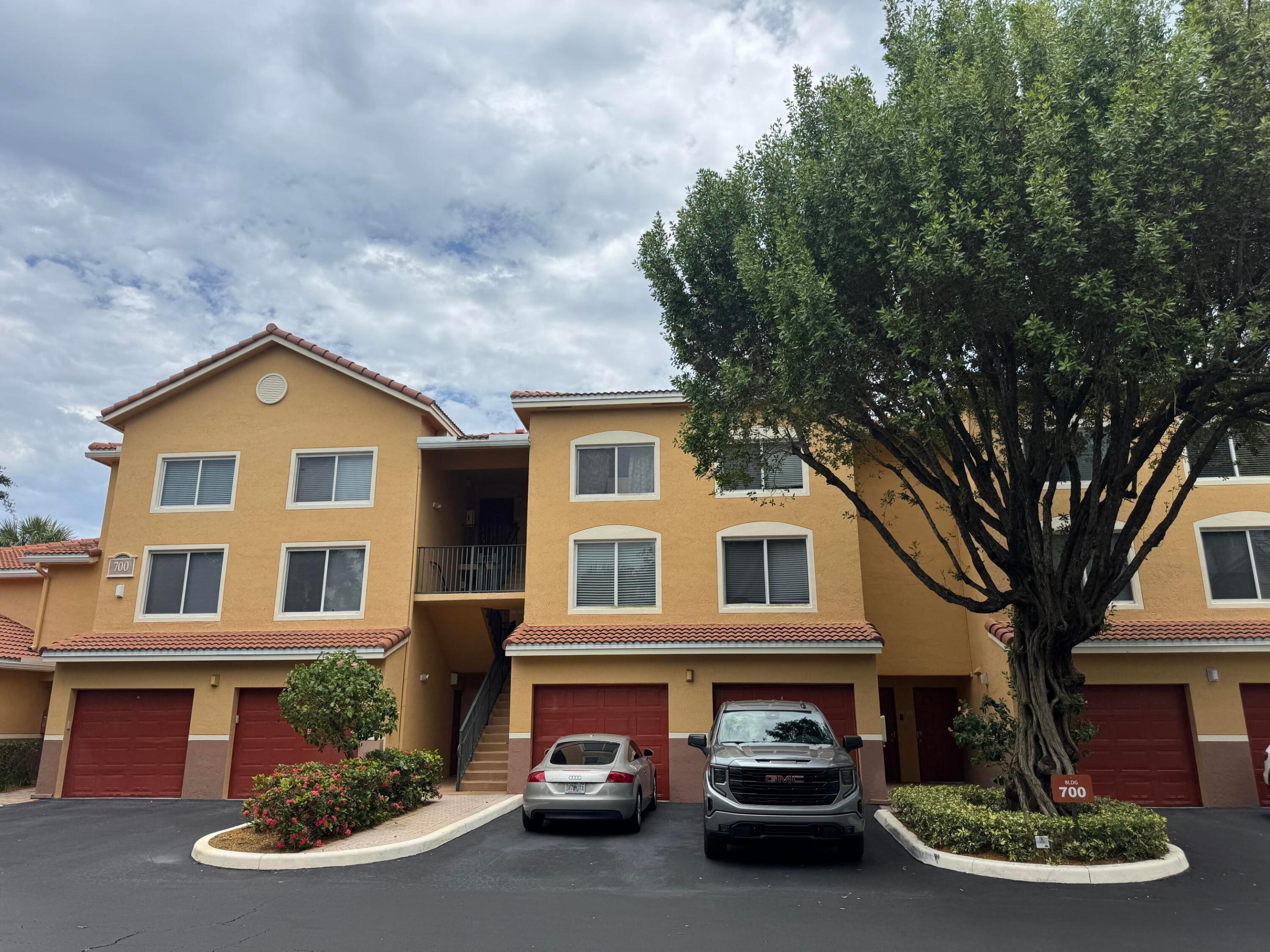 700 Scotia Drive 103, Hypoluxo, FL 33462, Hypoluxo