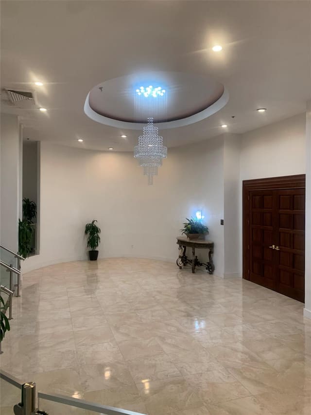 19201 Collins Avenue 231, Sunny Isles Beach, FL 33160