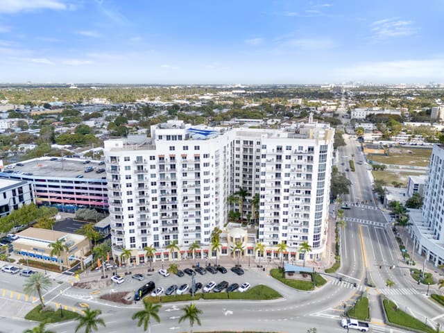 1830 Radius Drive 405, Radius, Hollywood, FL