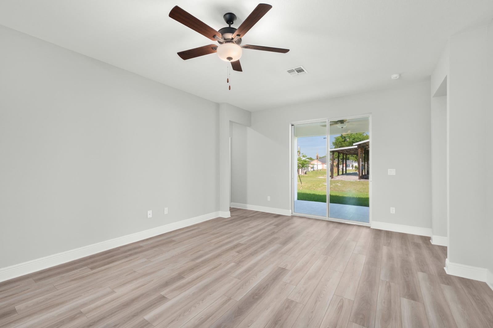 8225 95th Avenue, Vero Beach, FL 32967 photo 23