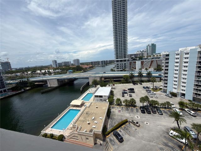 1817 S Ocean Drive 18, Hallandale Beach, FL 33009