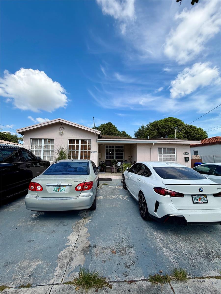 400 NW 44th Avenue, Miami, FL 33126, Miami