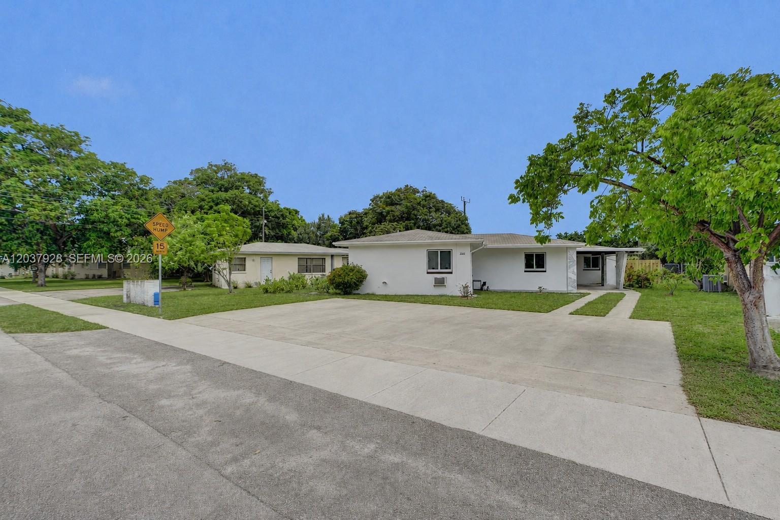 2343 NW 28th Street, Oakland Park, FL 33311, Oakland Park