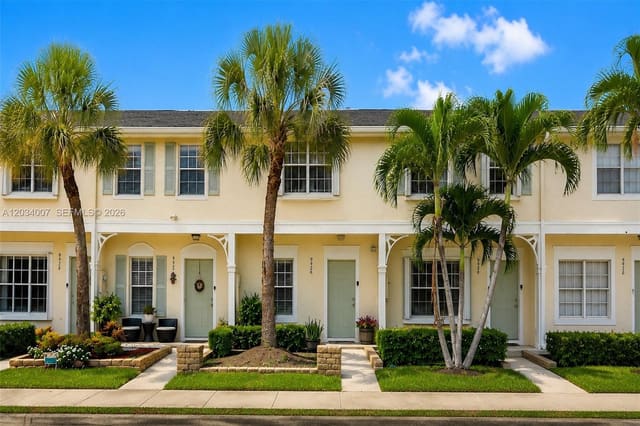 9928 NW 57th Manor, Coral Reef Club, Coral Springs, FL
