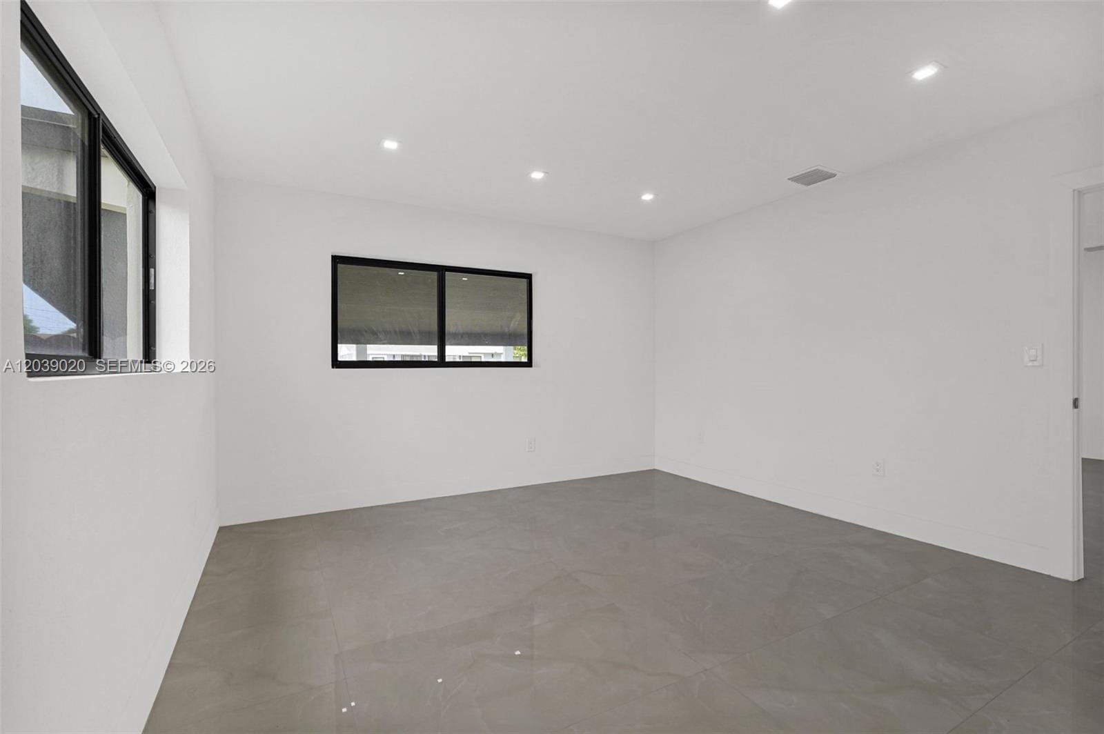 18510 NW 42nd Place, Miami Gardens, FL 33055 photo 23