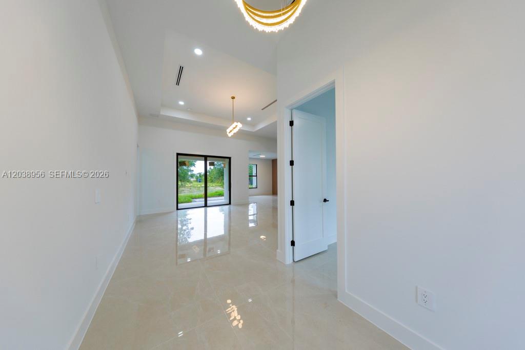 814 Calyton Avenue — photo 8