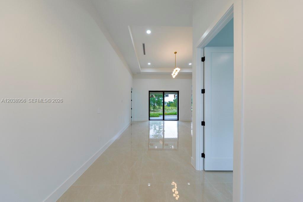 814 Calyton Avenue — photo 9