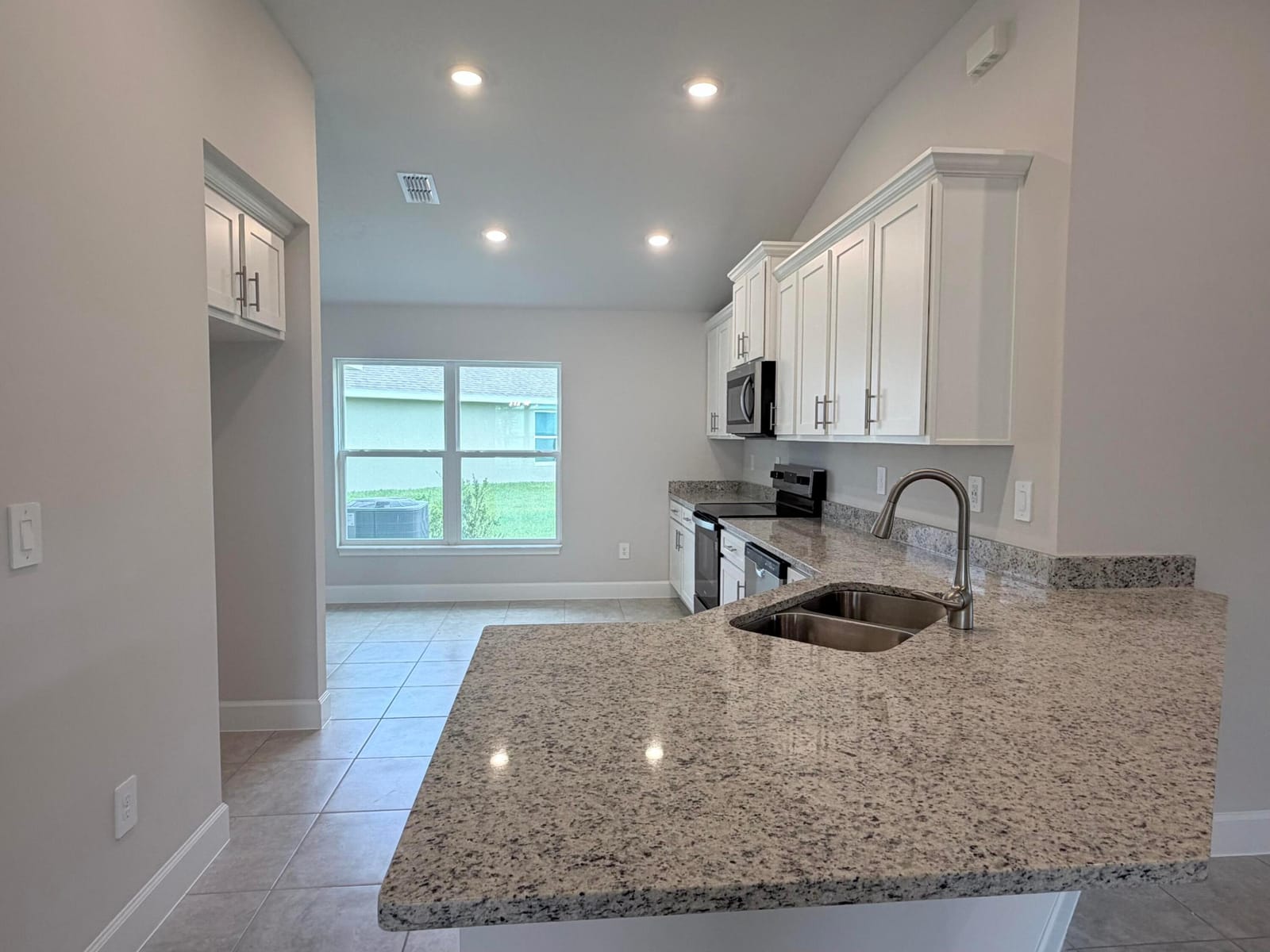 8845 Waterstone Boulevard, Fort Pierce, FL 34951 photo 7