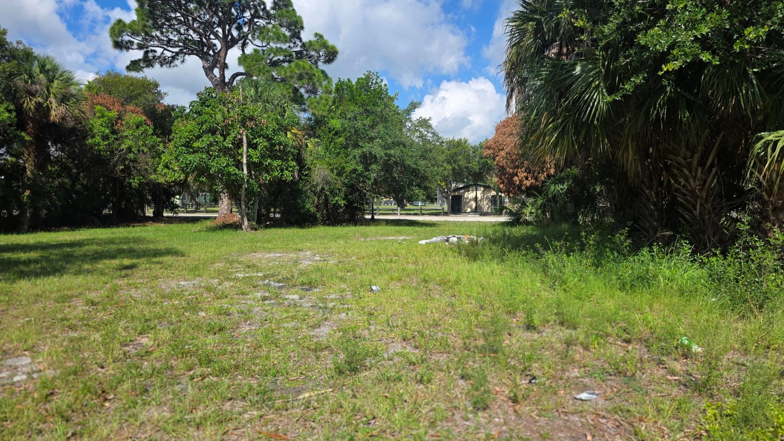 407 Dundas Court, Fort Pierce, FL 34950 photo 3