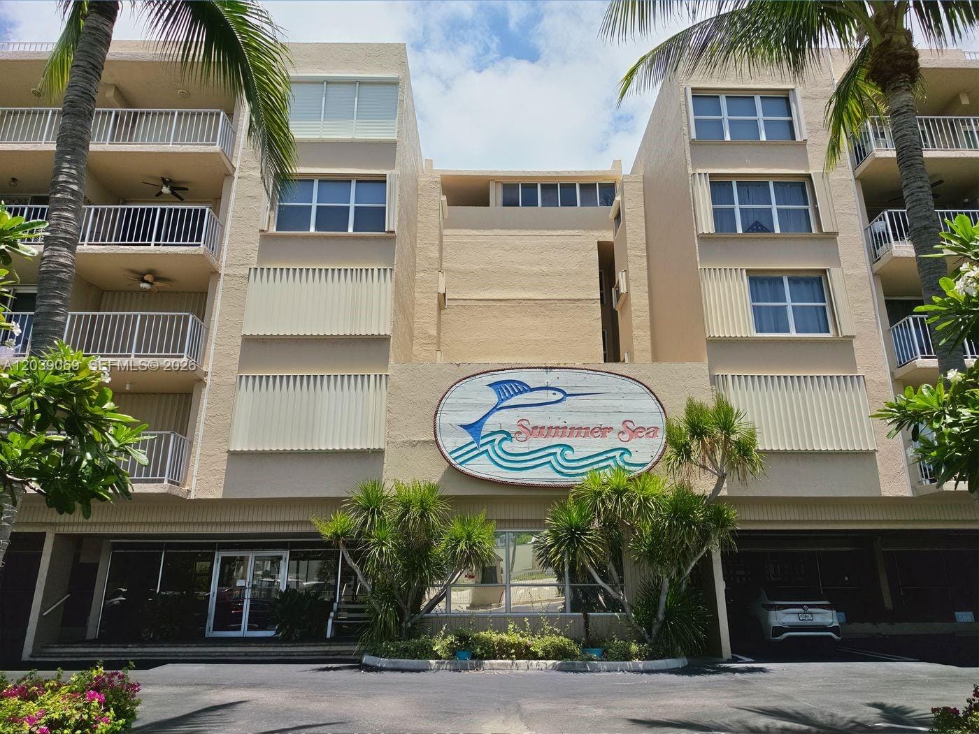 88500 Overseas Highway 208, Tavernier, FL 33070 photo 2
