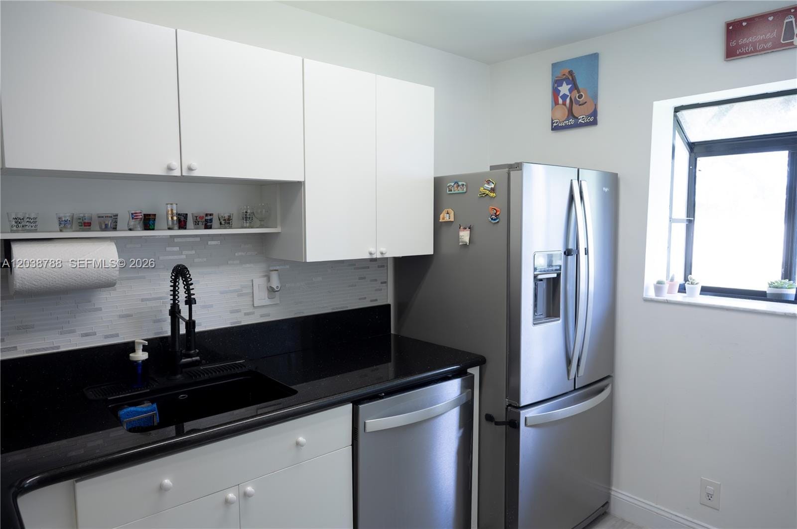 508 Gardens Drive 202 — photo 2