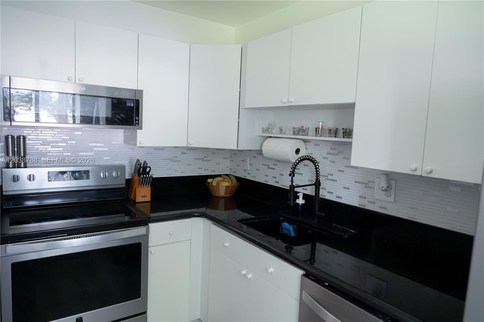 508 Gardens Drive 202 — photo 3