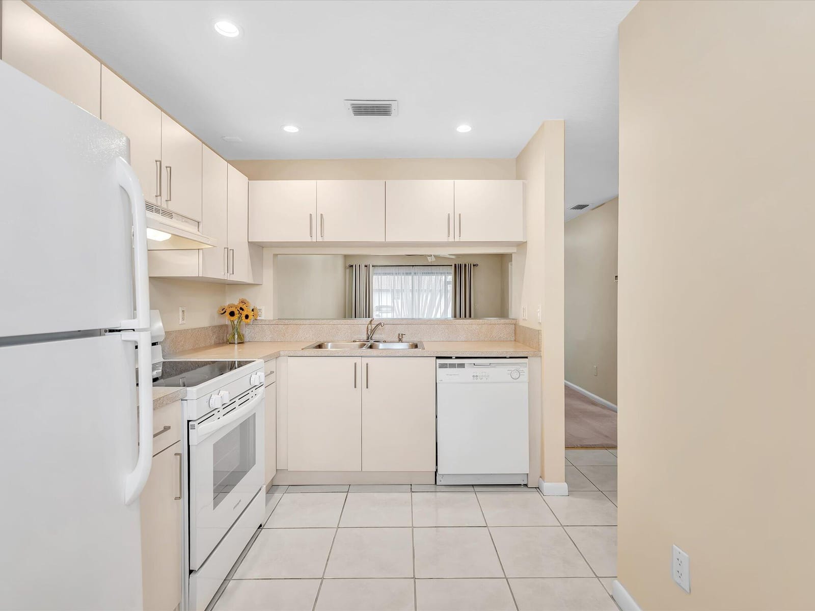 299 NW 36th Avenue — photo 9