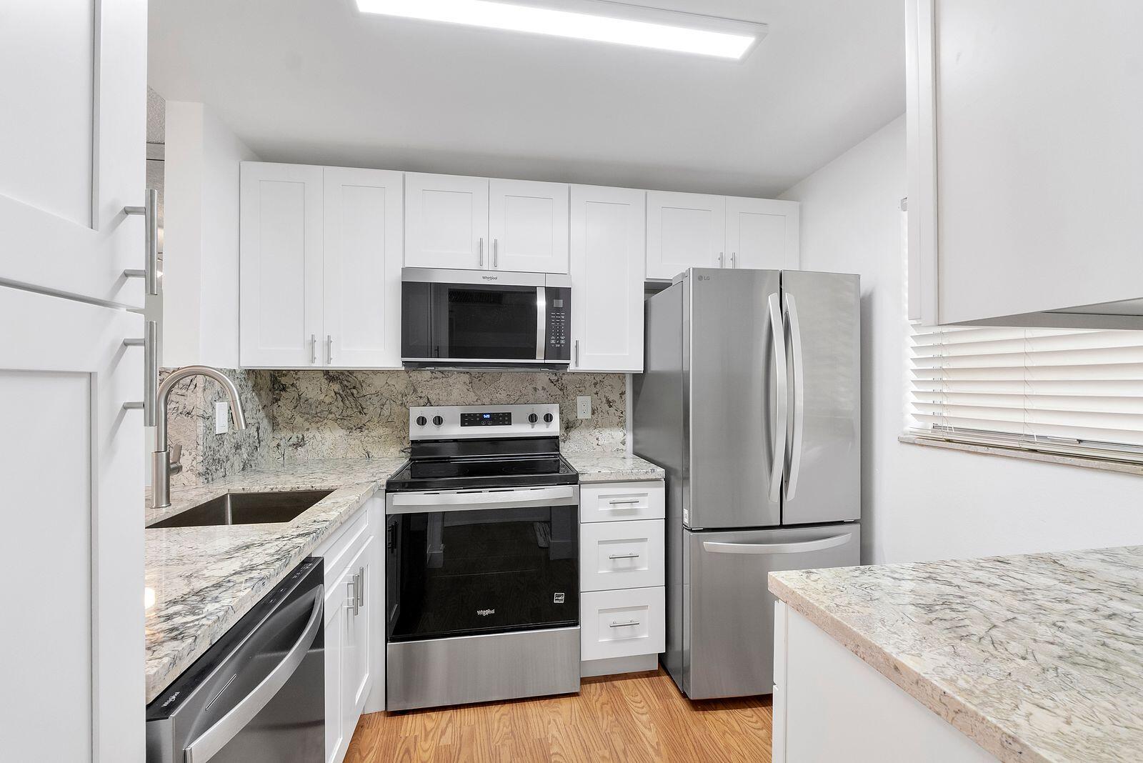 9450 Poinciana Place 211, Davie, FL 33324, Davie