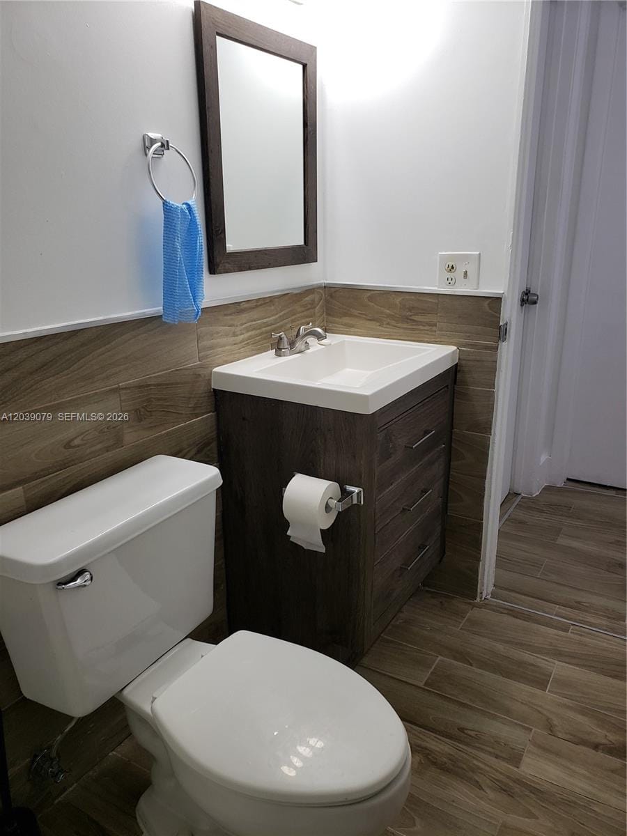 8075 NW 7th Street 115 — photo 3